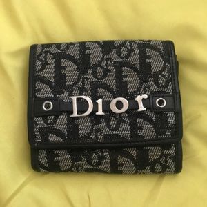 Dior wallet
